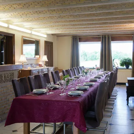 Spacious And Well Cared-for House With A Panoramic View, Sauna And A Summer Pool